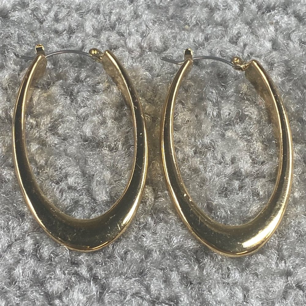 Oval Hoop Earrings Pierced Gold Tone Puffed Hinged Latch Back Click Closure - Picture 6 of 16